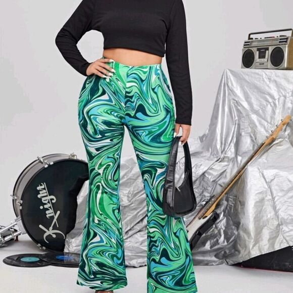 Green Swirl Women's Flare Pants OX - Picture 3 of 6